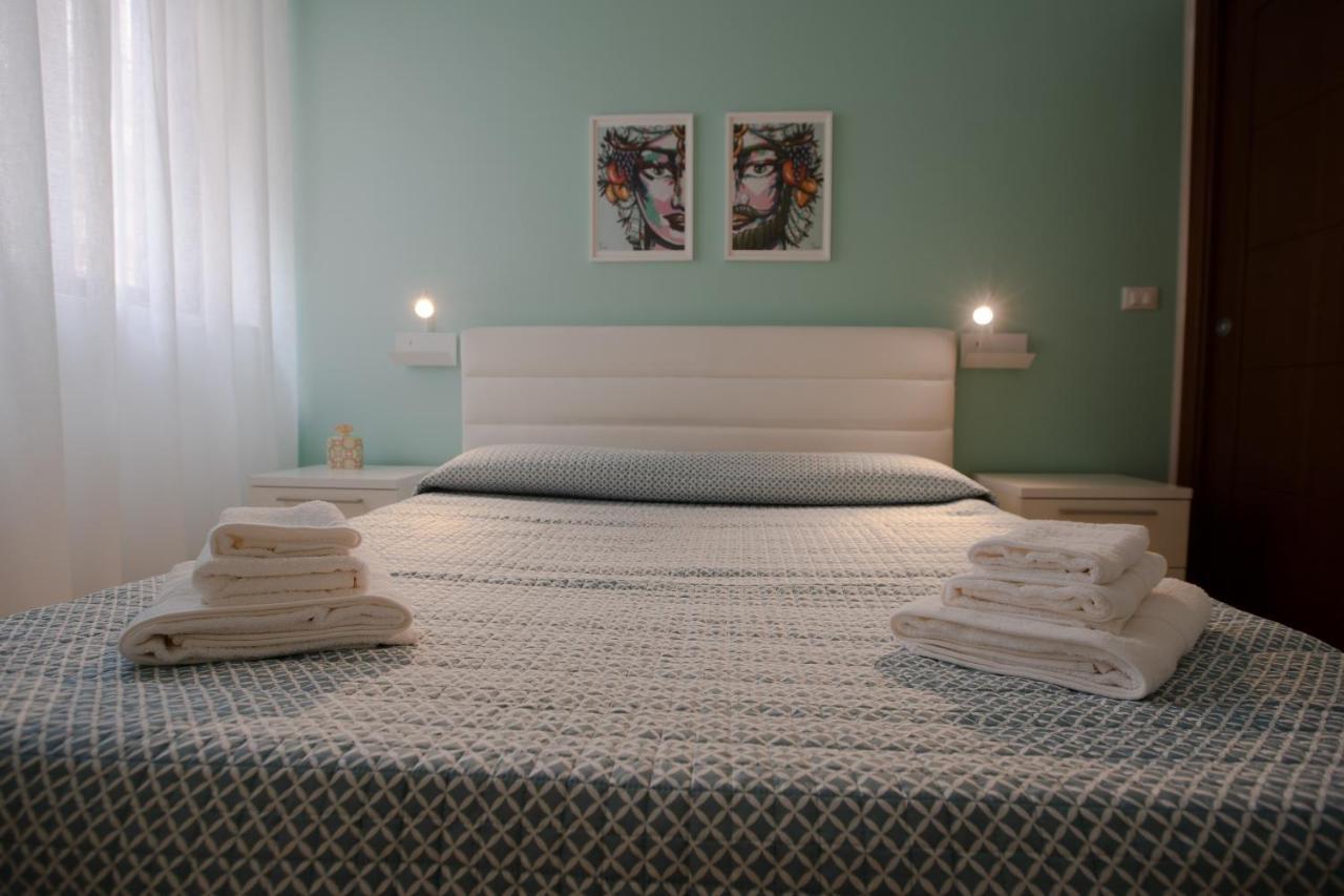 קאסטלמארה דל גולפו Cassaro Casa Vacanze מראה חיצוני תמונה