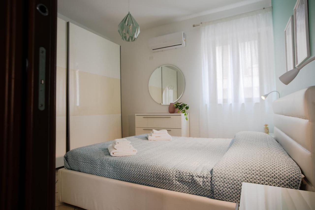 קאסטלמארה דל גולפו Cassaro Casa Vacanze מראה חיצוני תמונה