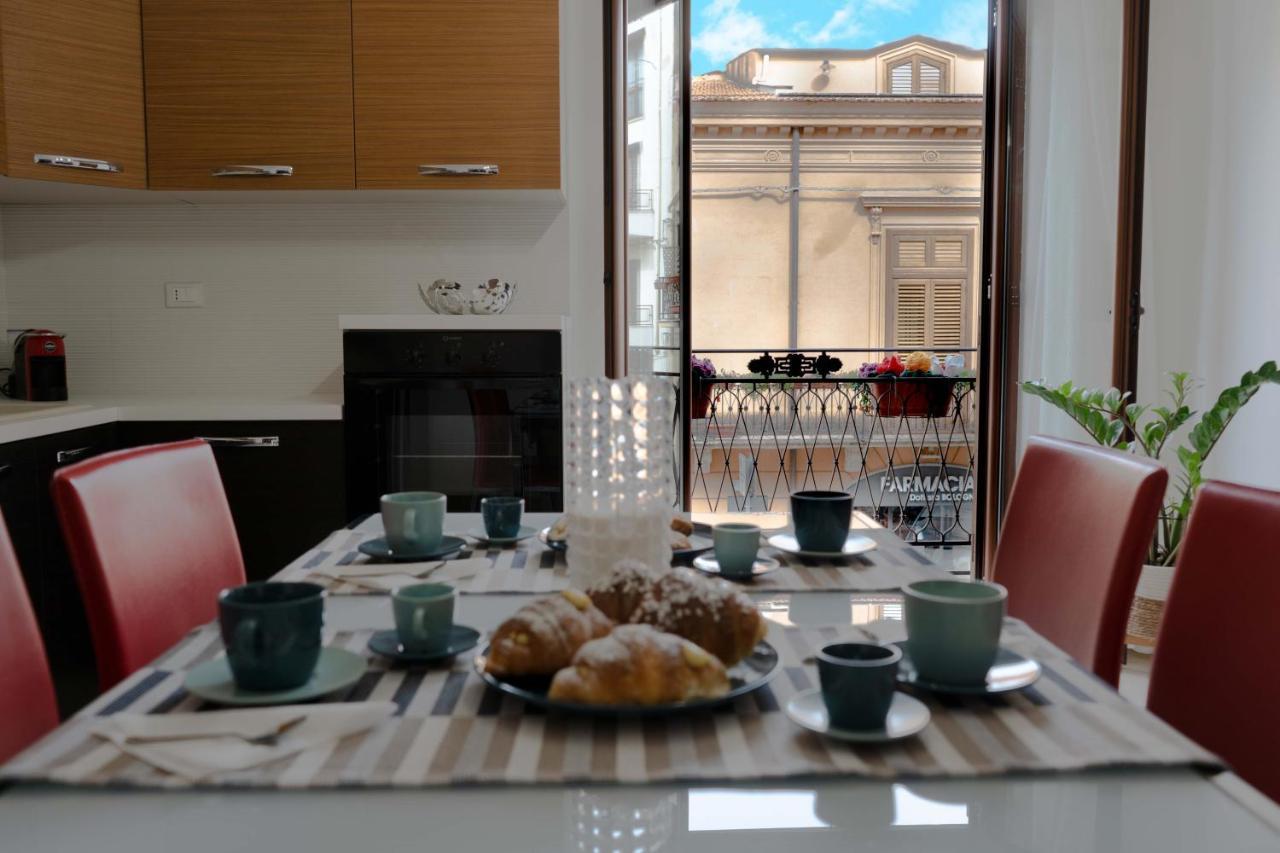 קאסטלמארה דל גולפו Cassaro Casa Vacanze מראה חיצוני תמונה